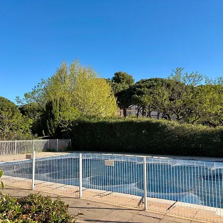 Cosy Avec Terrasse Et Piscine A 아파트